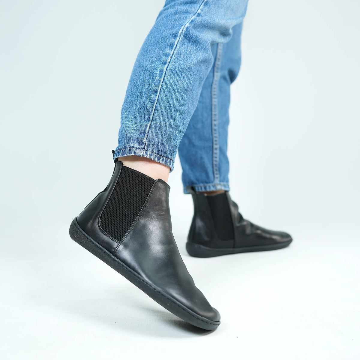 Smooth Barefoot Chelsea Boots Shoes – 6mm Rubber Sole – Black