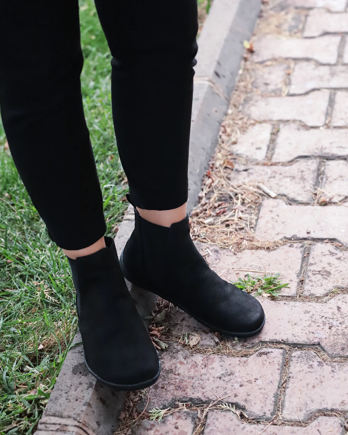 Nubuck Barefoot Chelsea Boots Shoes – 6mm Rubber Sole – Black