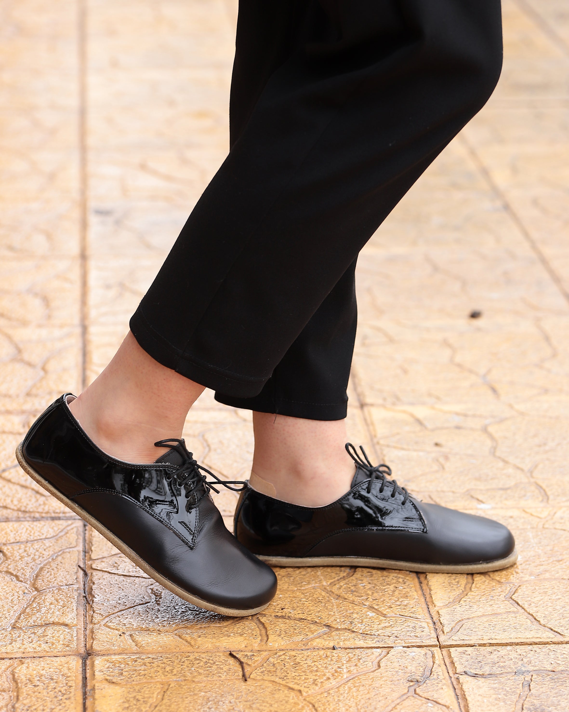 Matte and Glossy Black Oxford Wide Barefoot Patent Leather Handmade Shoes