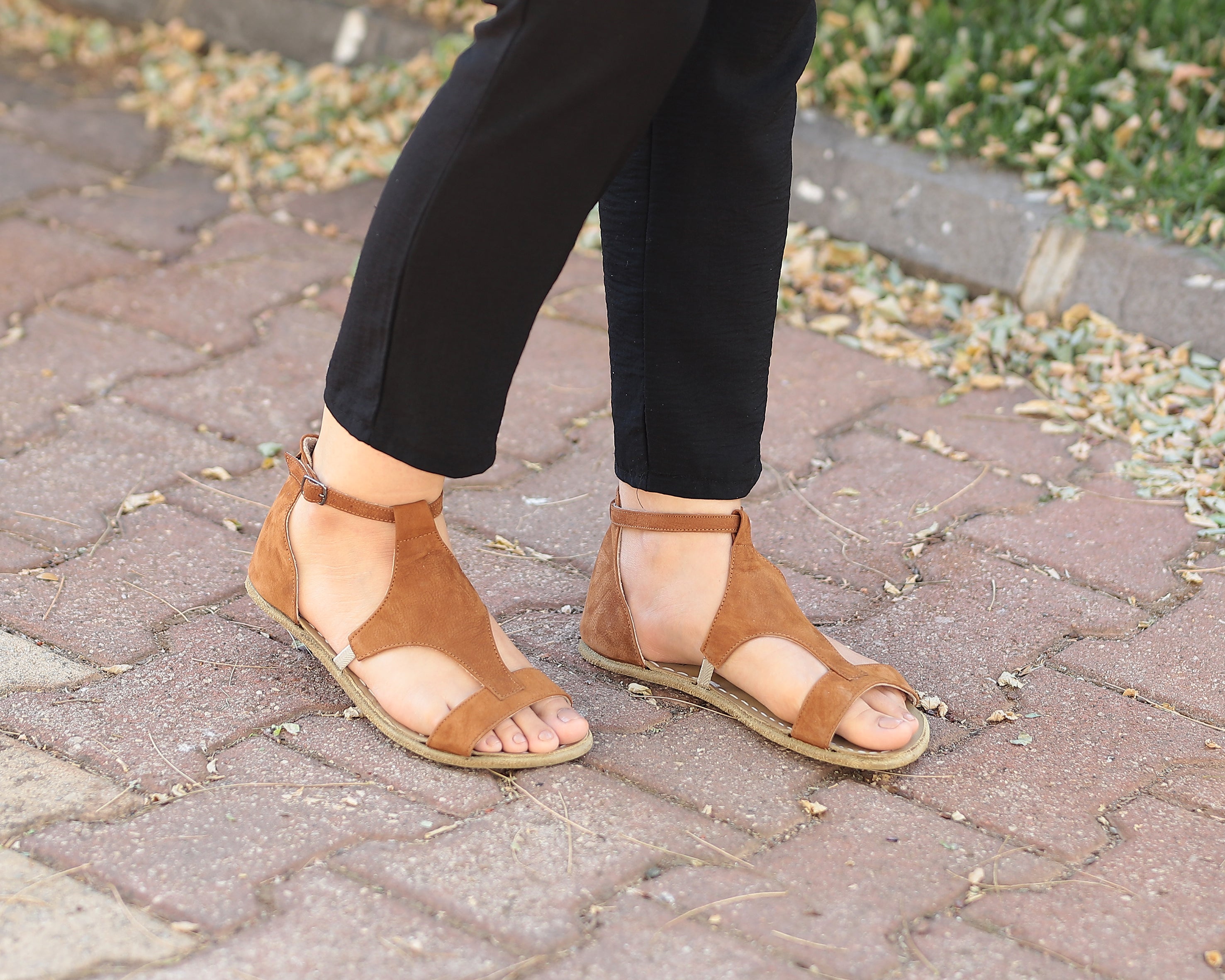 Tan Women Buckle Slipper Wide Barefoot Nubuck Leather Handmade