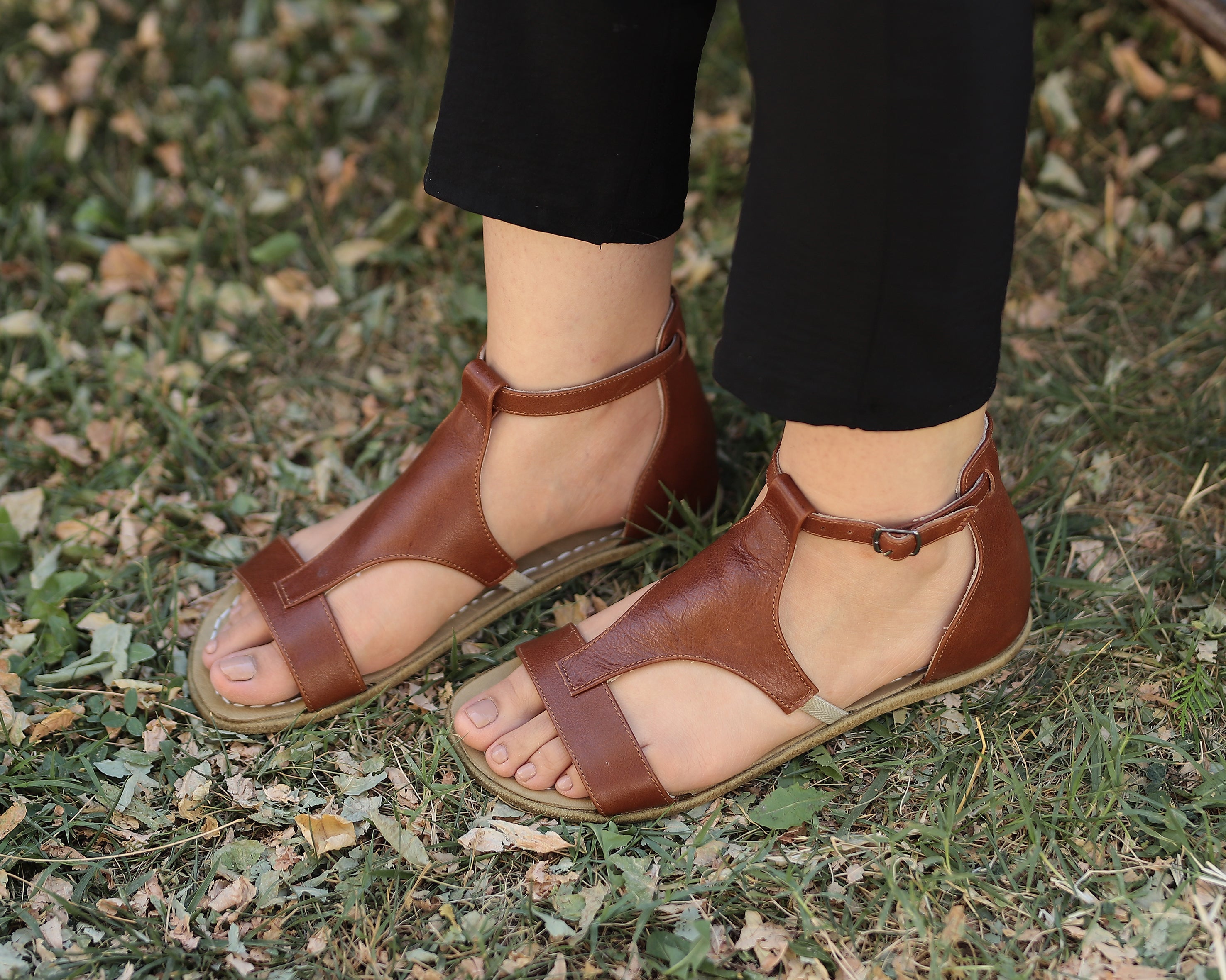 Brown Women Buckle Slipper Wide Barefoot Smooth Leather Handmade 