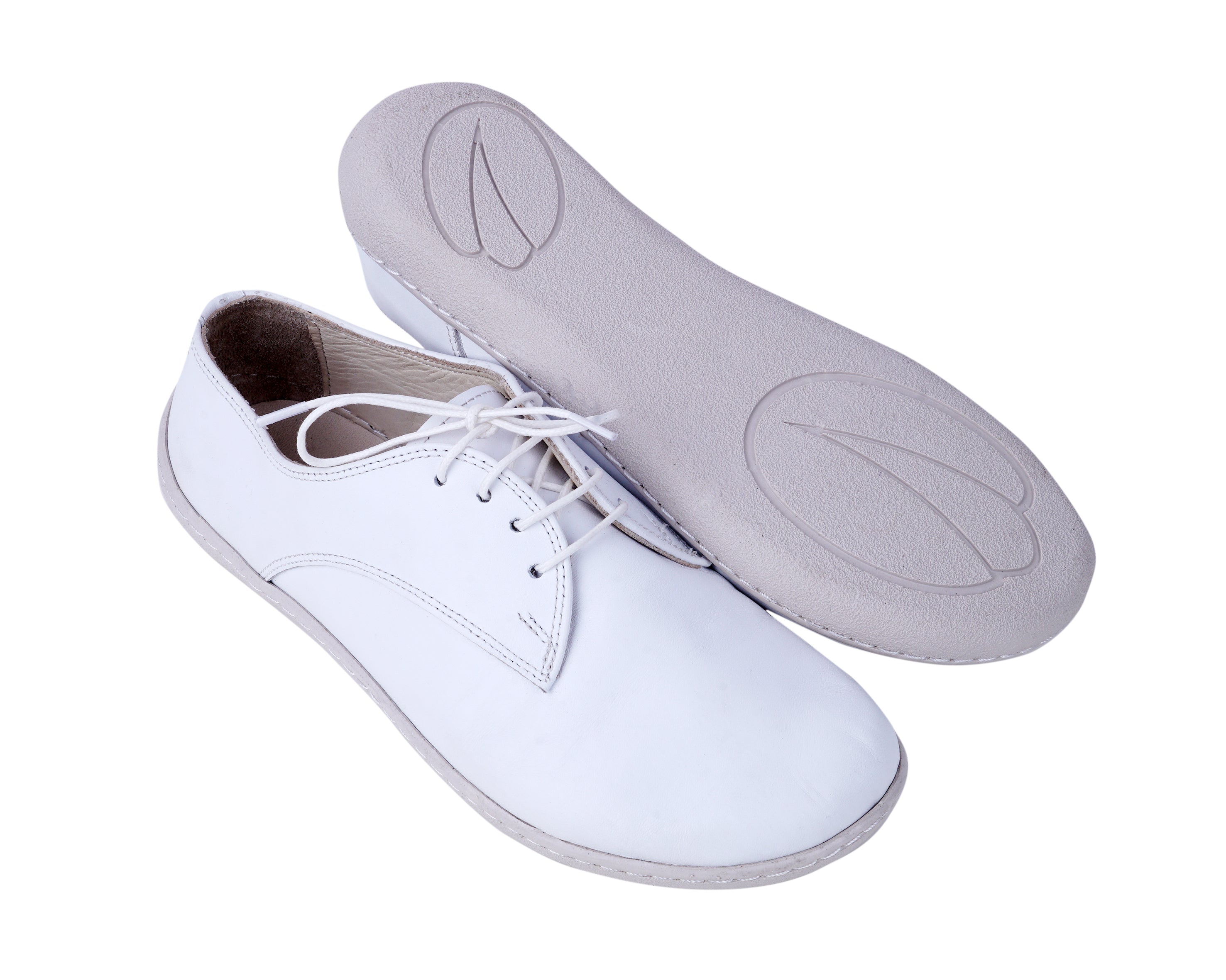 White Oxford Wide Barefoot Shoes Smooth Leather Handmade 6mm Rubber Outsole 