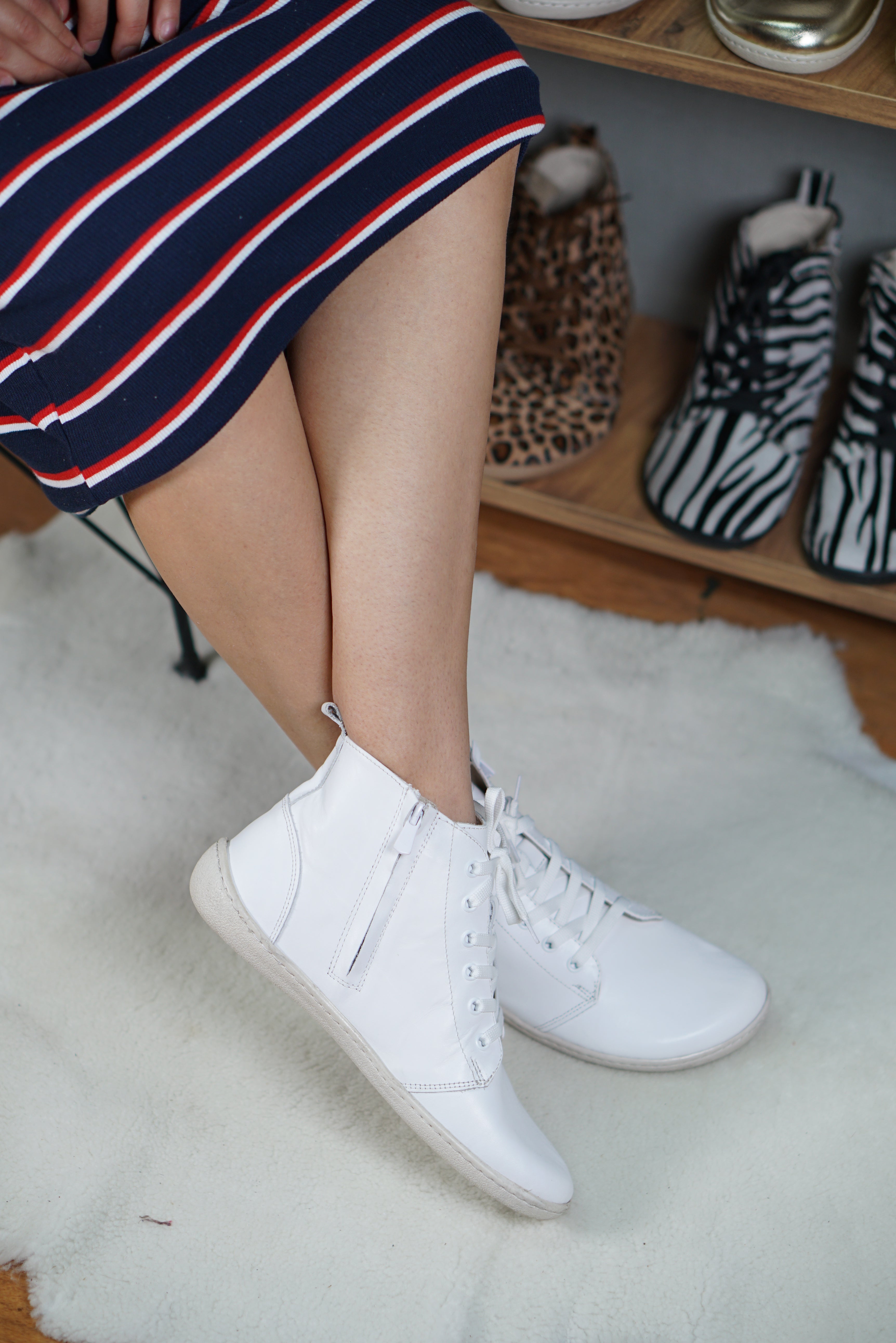 White Short Boots Wide Barefoot Shoes Smooth Leather Handmade 6mm Rubber Outsole 