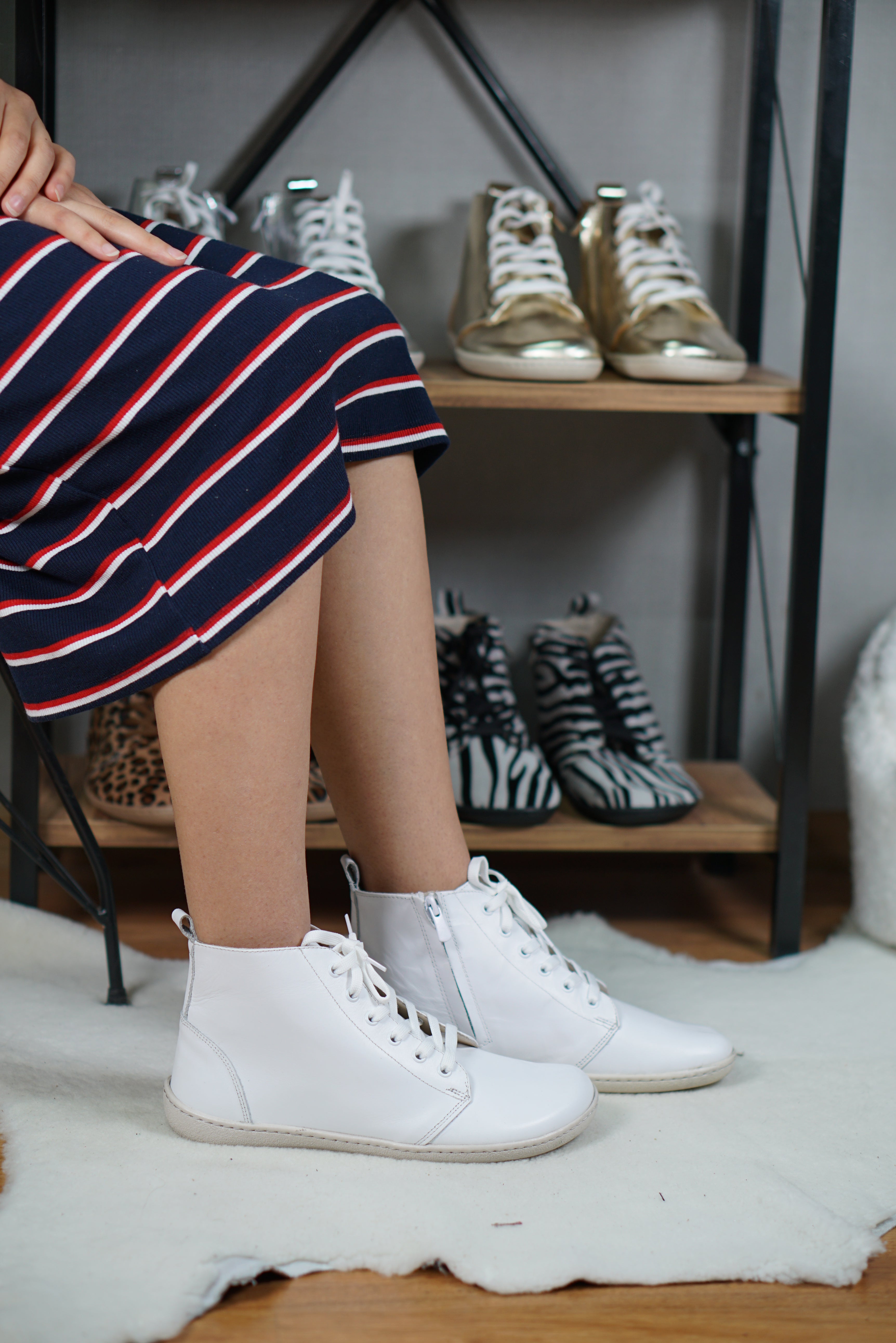 White Short Boots Wide Barefoot Shoes Smooth Leather Handmade 6mm Rubber Outsole 