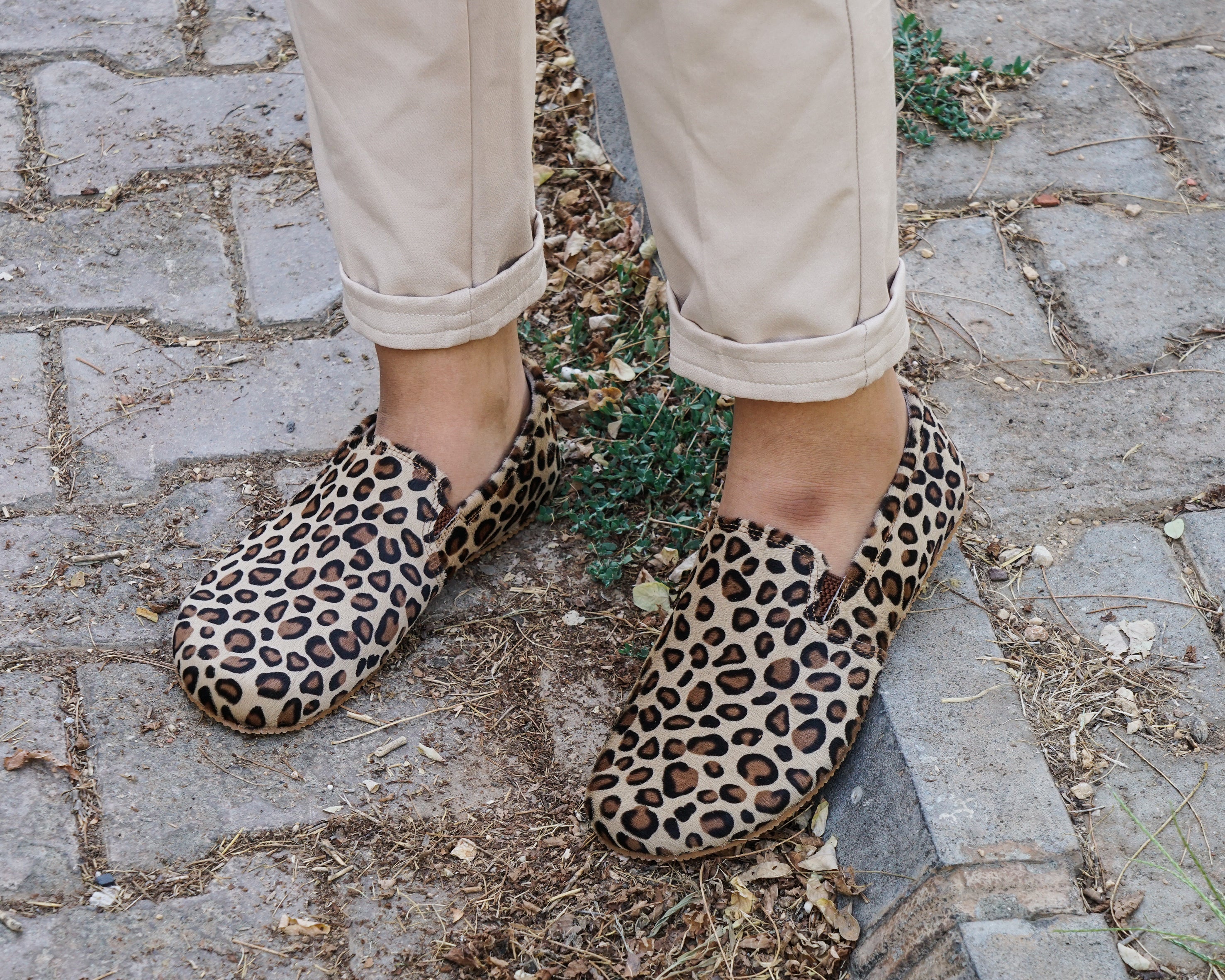 Leopard Slip-On Wide Barefoot Shoes Smooth Leather Handmade 4mm Rubber Outsole 