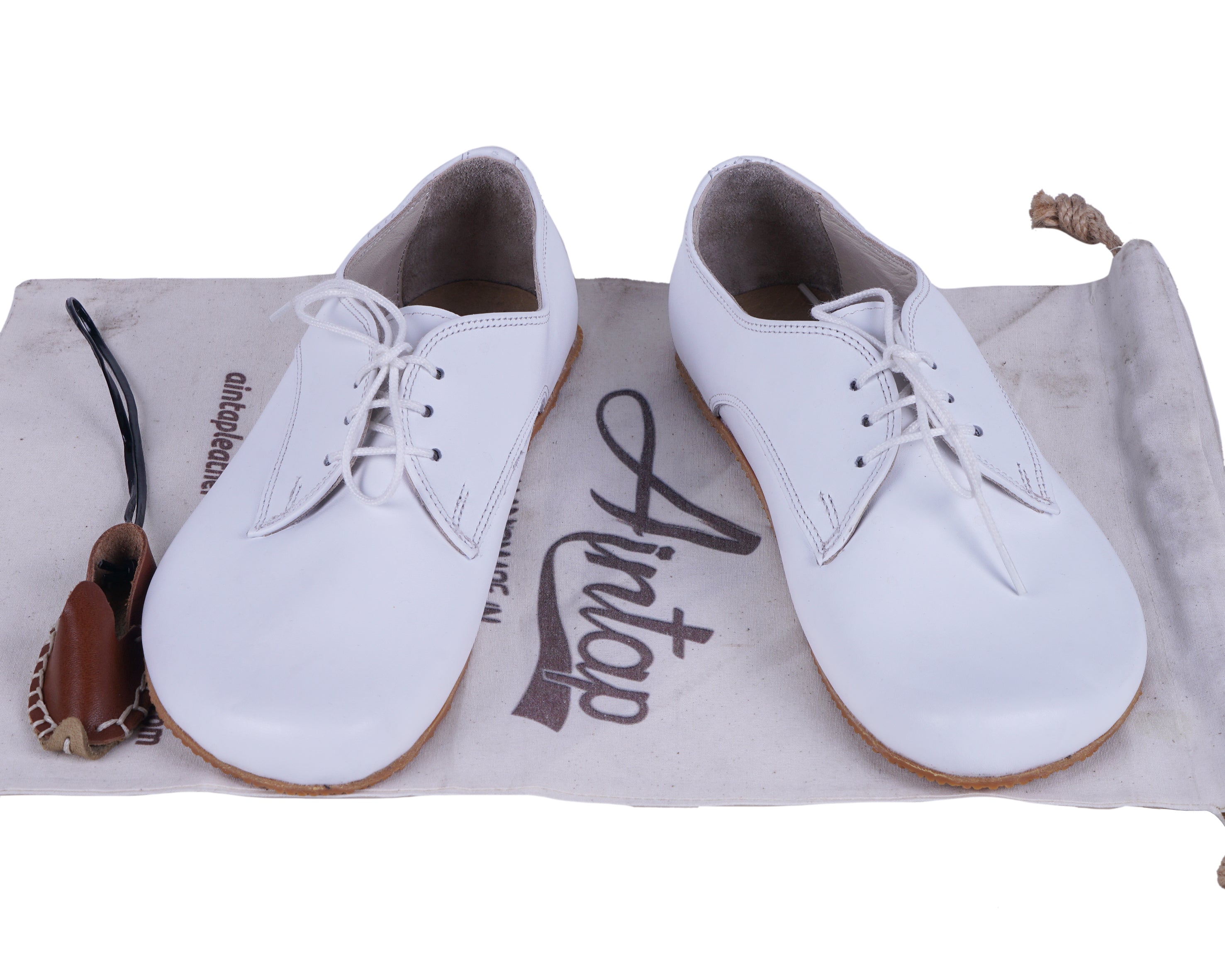 White Oxford Wide Barefoot Shoes Smooth Leather Handmade 4mm Rubber Outsole