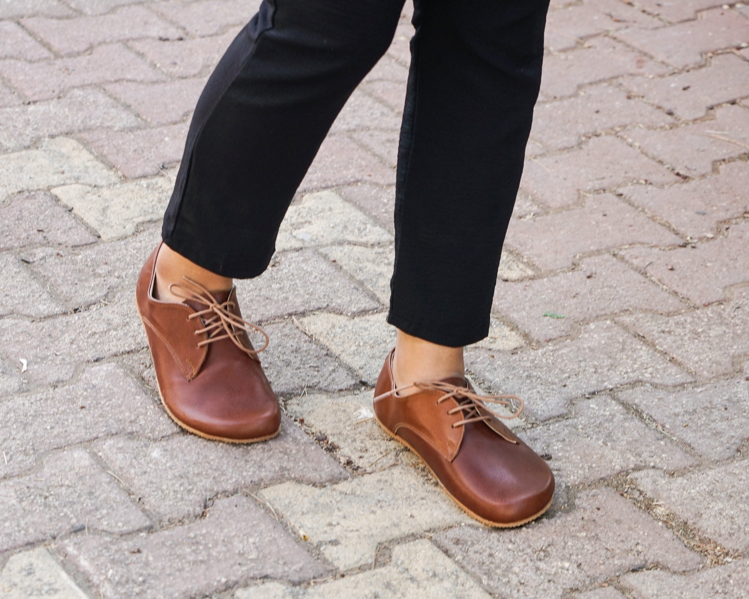 Brown Oxford Wide Barefoot Shoes Smooth Leather Handmade 4mm Rubber Outsole