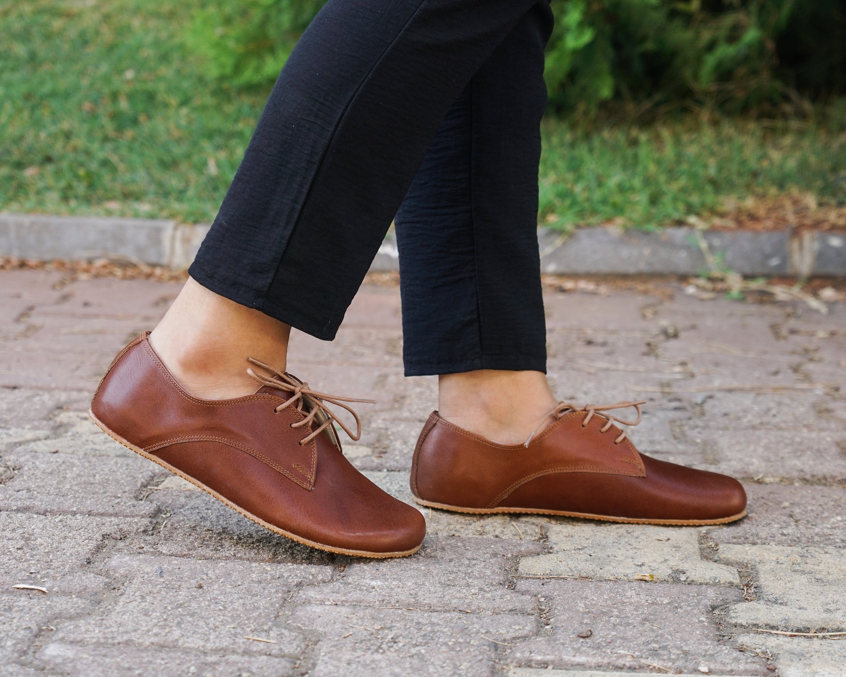 Brown Oxford Wide Barefoot Shoes Smooth Leather Handmade 4mm Rubber Outsole