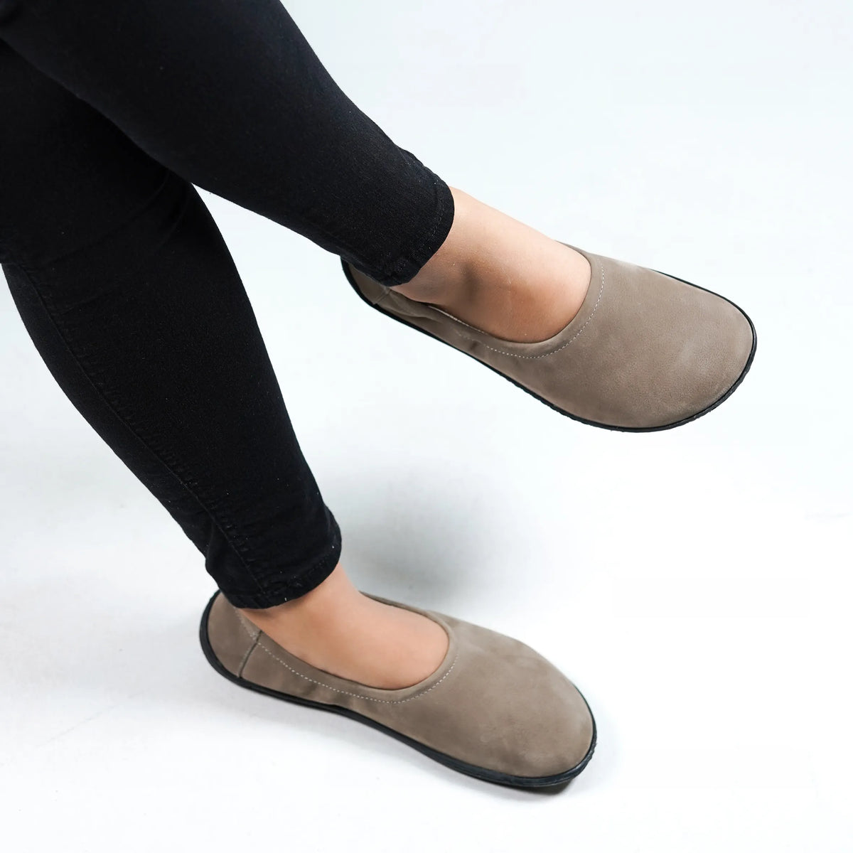 Nubuck Barefoot Ballet Shoes – 6 mm Rubber Sole – Smoked