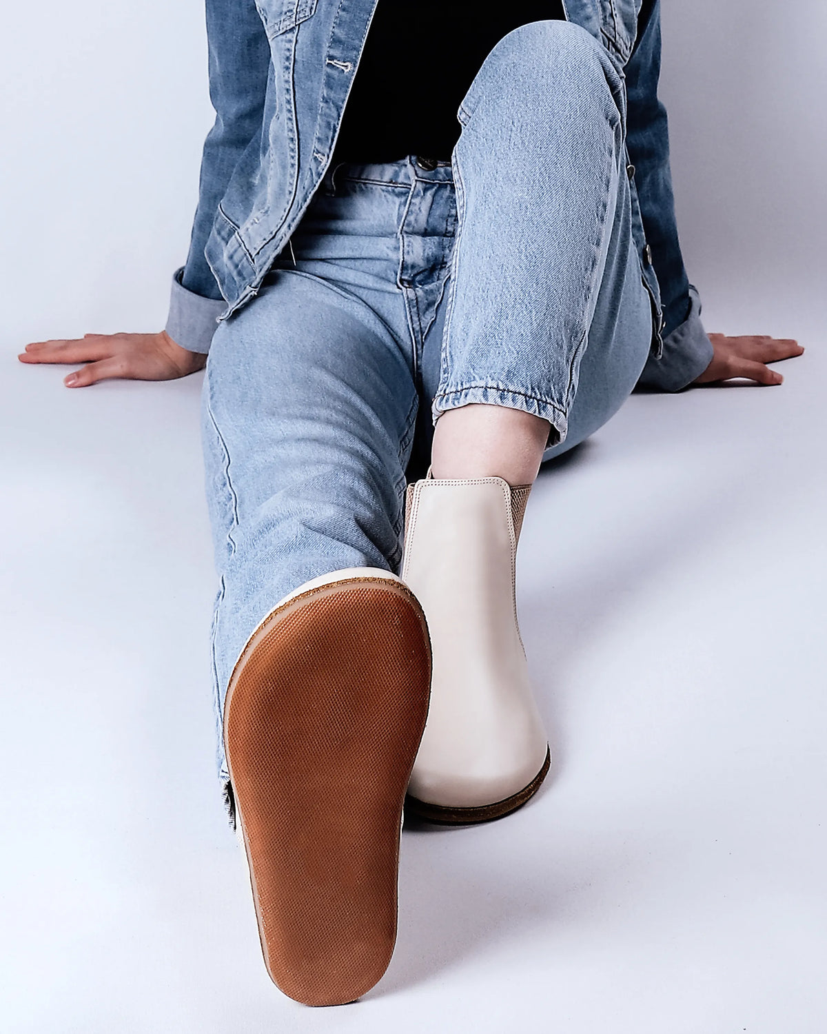 Smooth Barefoot Chelsea Boots Shoes – Classic Sole — Leather Sole – Cream