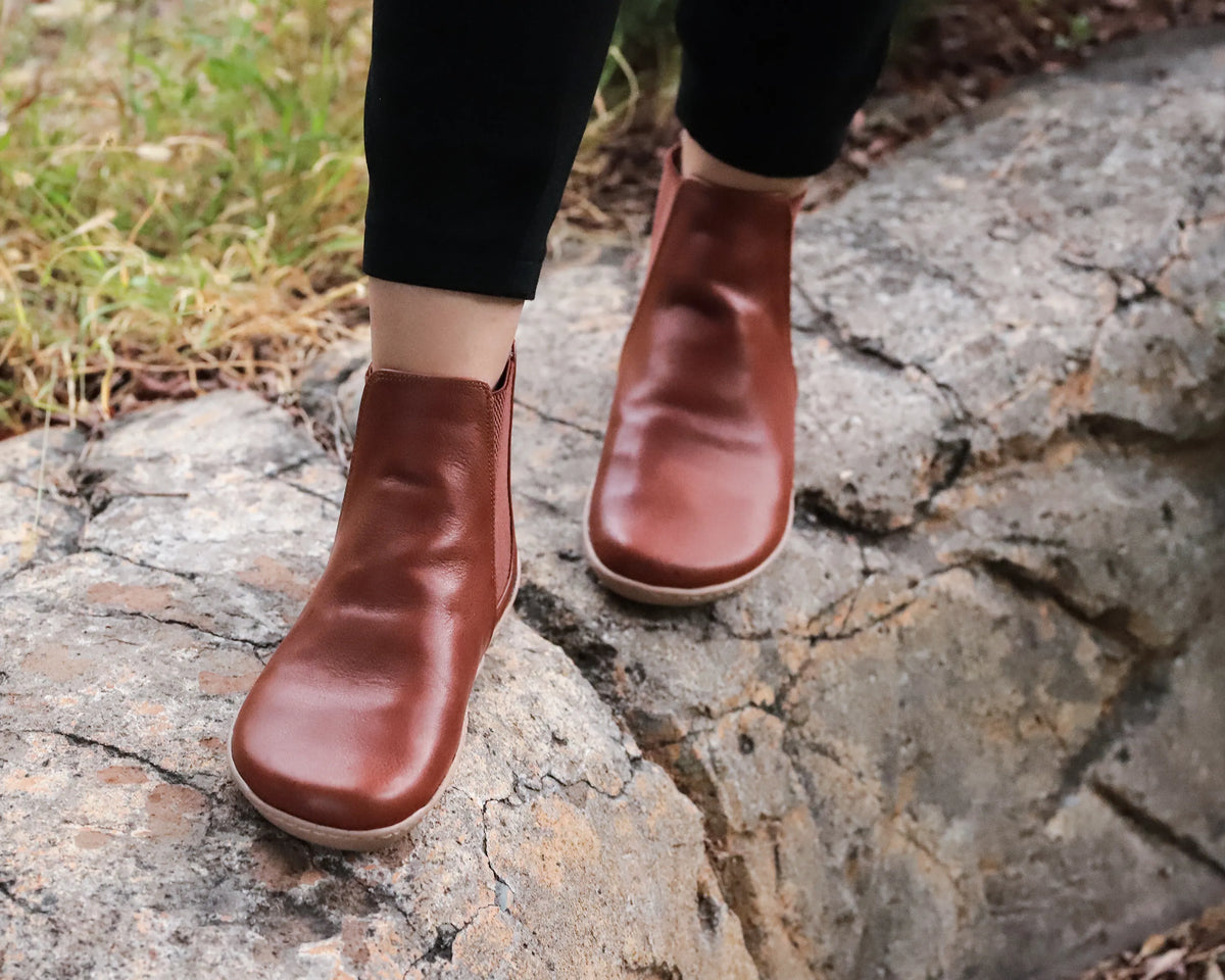 Smooth Barefoot Chelsea Boots Shoes – 6mm Rubber Sole – Brown