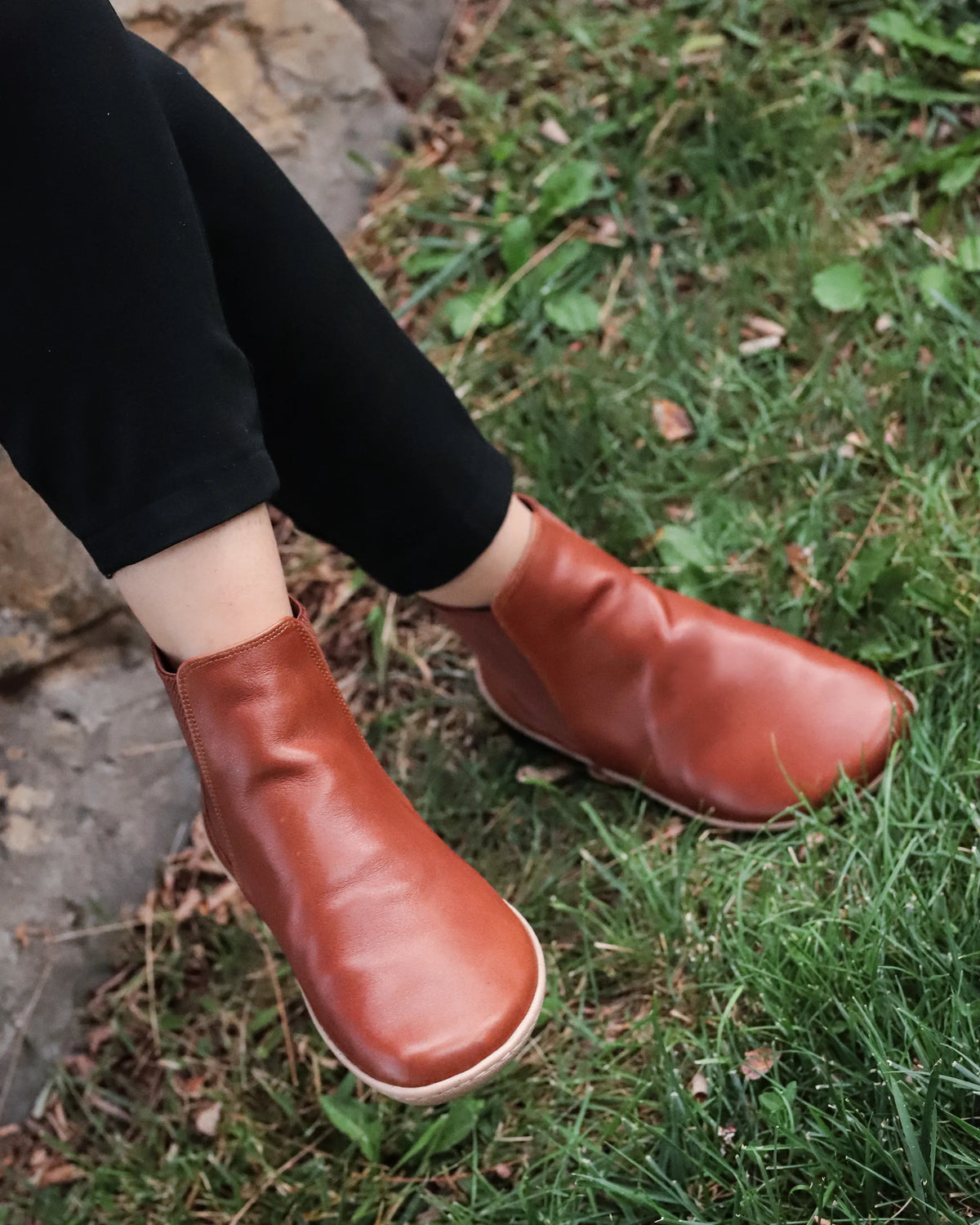 Smooth Barefoot Chelsea Boots Shoes – 6mm Rubber Sole – Brown