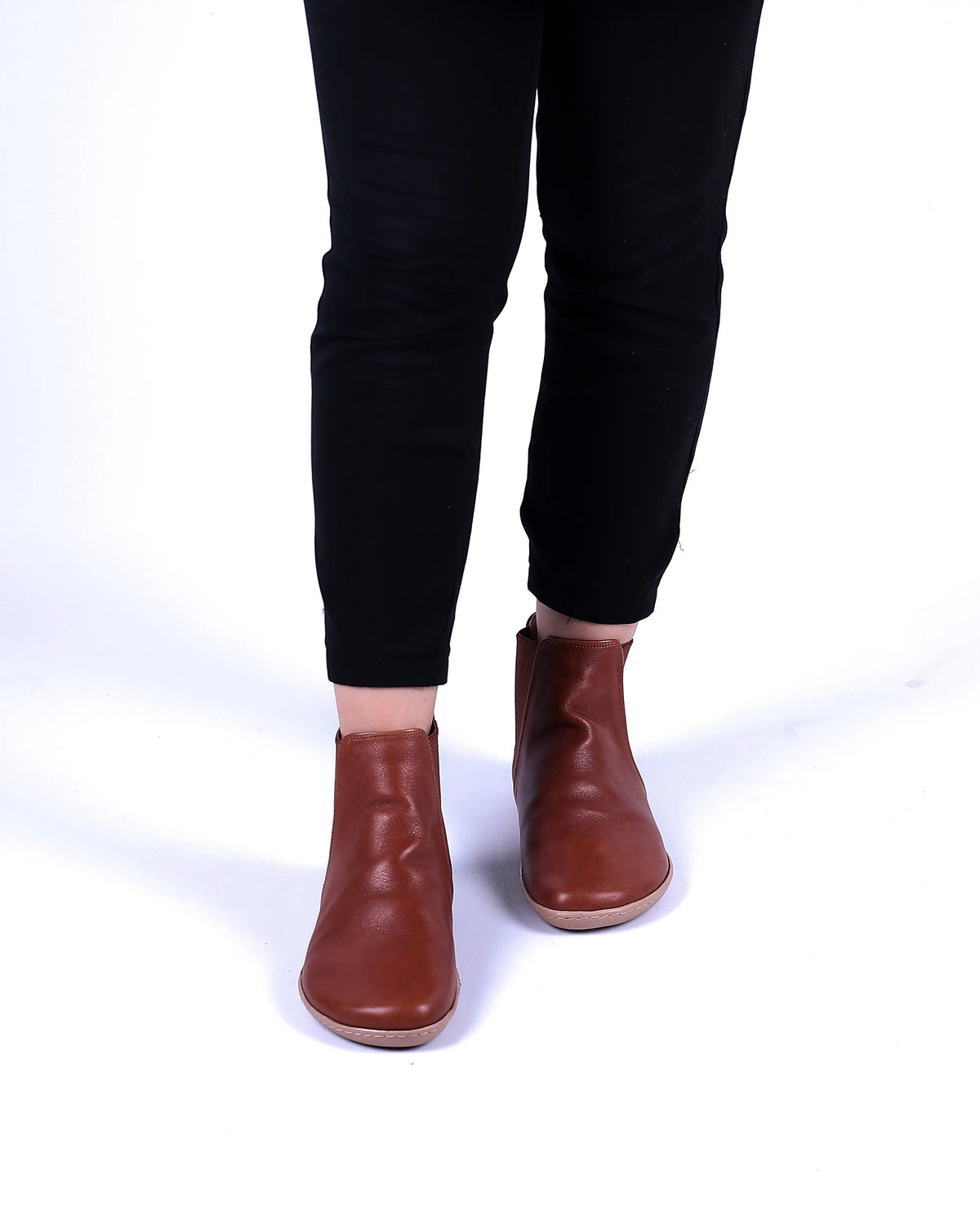 Smooth Barefoot Chelsea Boots Shoes – 6mm Rubber Sole – Brown