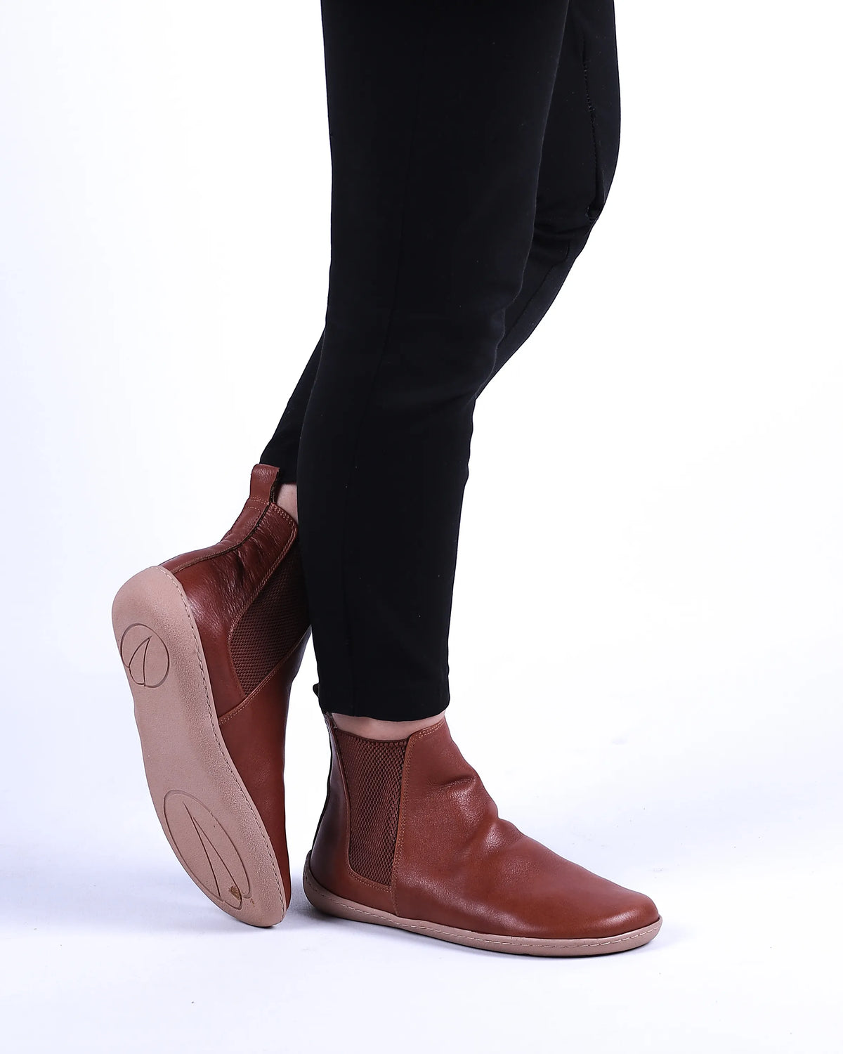 Smooth Barefoot Chelsea Boots Shoes – 6mm Rubber Sole – Brown
