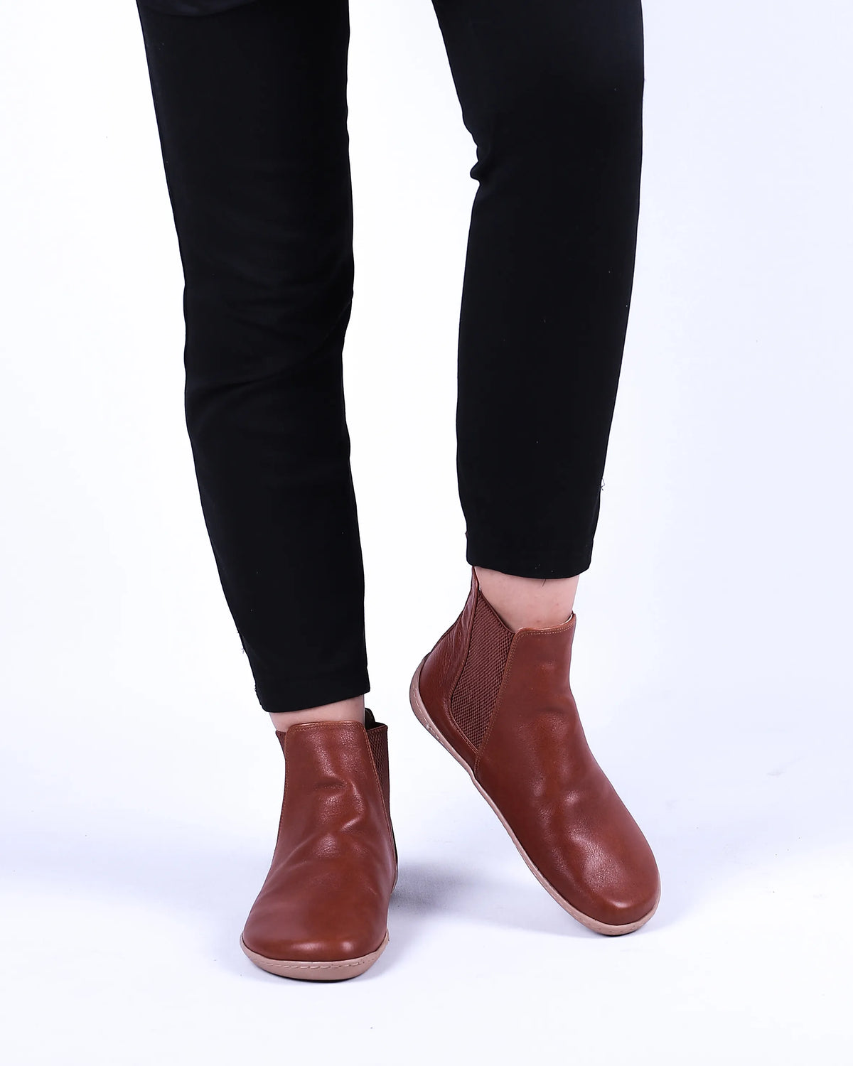 Smooth Barefoot Chelsea Boots Shoes – 6mm Rubber Sole – Brown