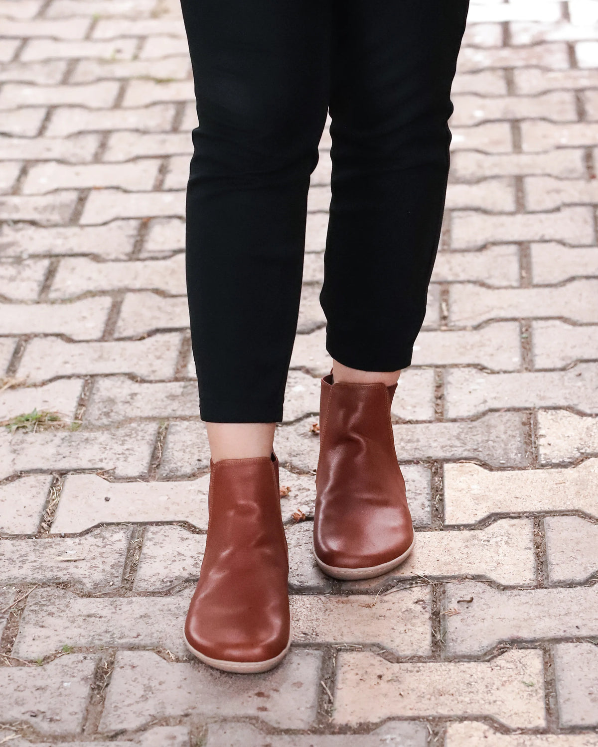 Smooth Barefoot Chelsea Boots Shoes – 6mm Rubber Sole – Brown