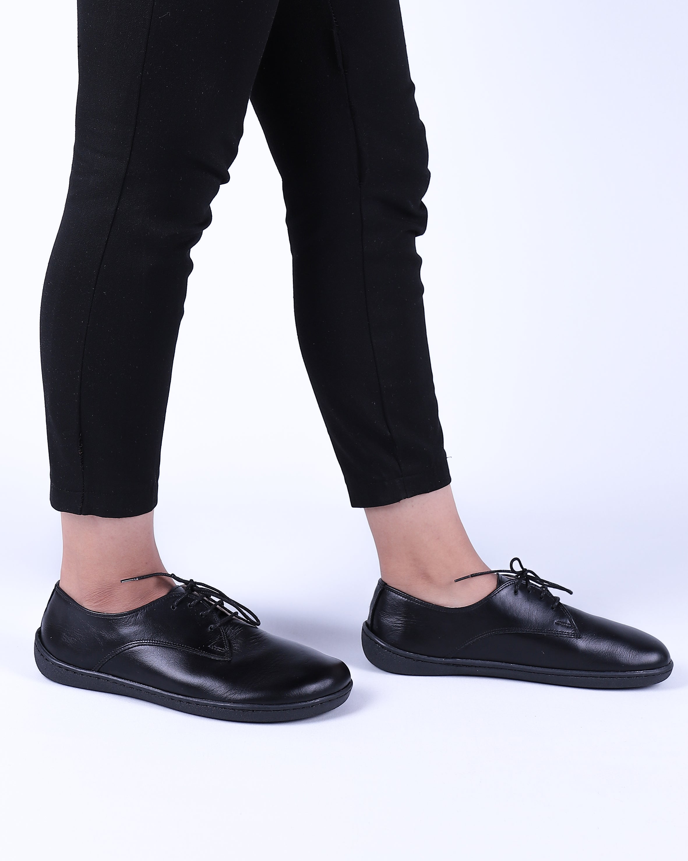 Black Oxford Wide Barefoot Shoes Smooth Leather Handmade 6mm Rubber Outsole