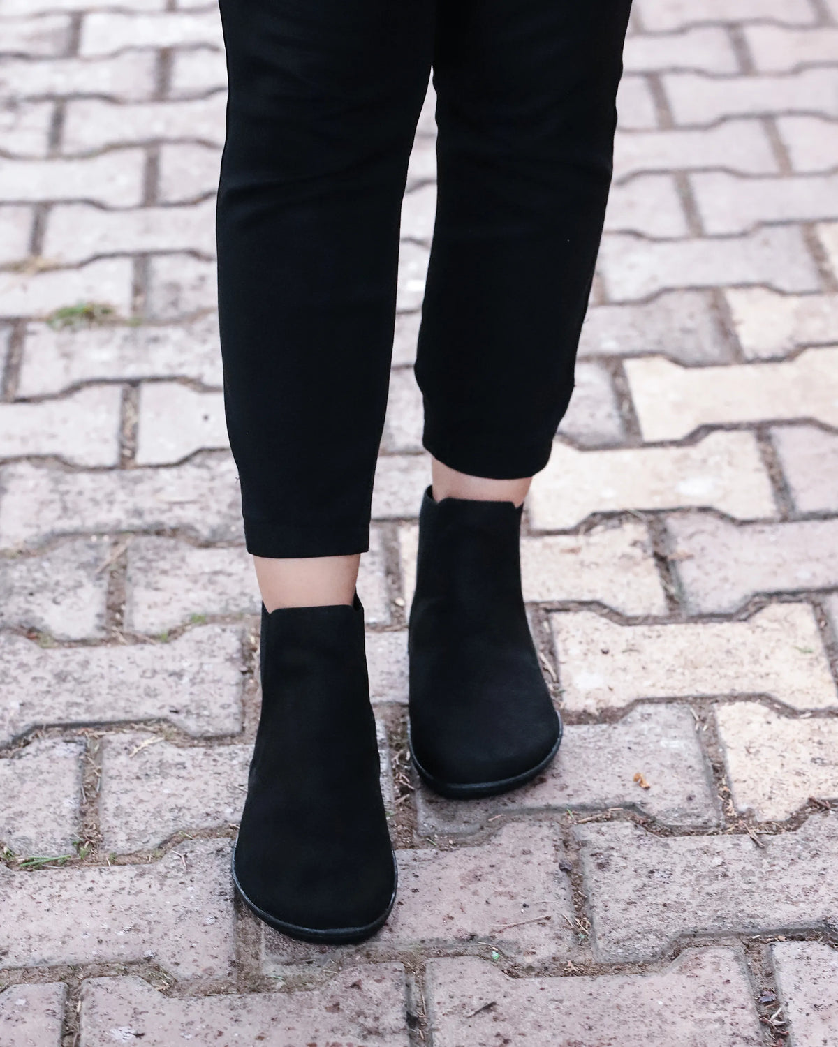 Nubuck Barefoot Chelsea Boots Shoes – 6mm Rubber Sole – Black